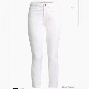 Jen7 by Seven For All Mankind Cropped Skinny Jeans in White - 16